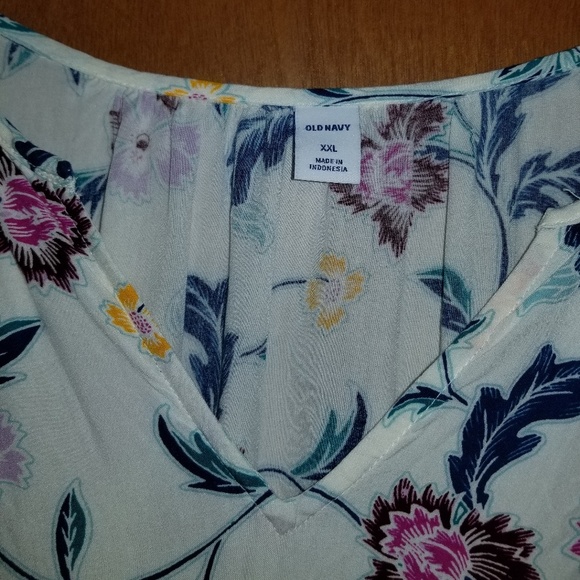 Old Navy Flowy bohemian style dress - Picture 3 of 3